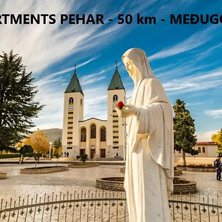 Pehar Апартаменты *